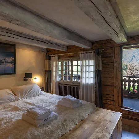 Chalet Authentique Luxe Piscine *