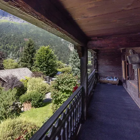 Chalet Authentique Luxe Piscine