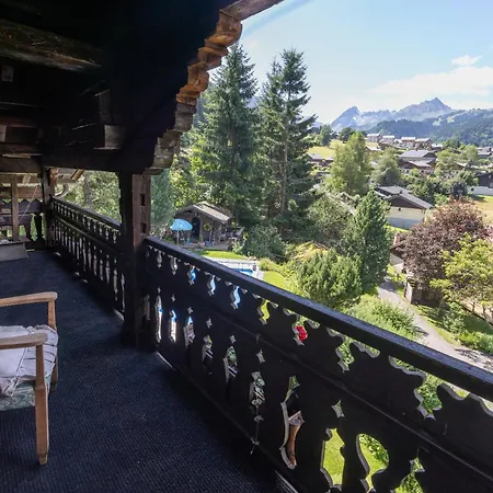 Chalet Authentique Luxe Piscine