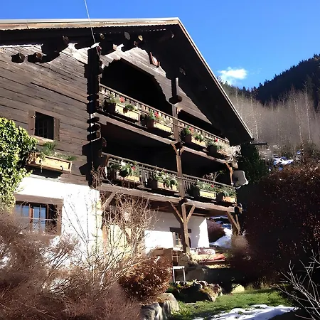 Chalet Chalet authentique luxe piscine