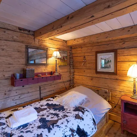 Chalet Chalet authentique luxe piscine